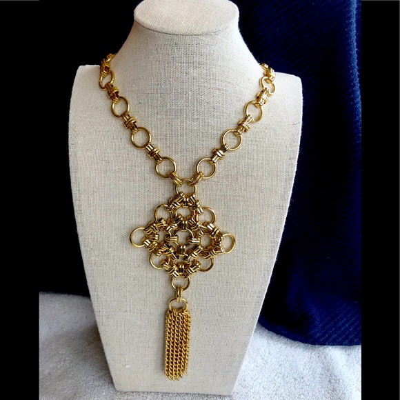 Lee Angel long gold necklace with tassel ornamentation - Picture 4 of 16